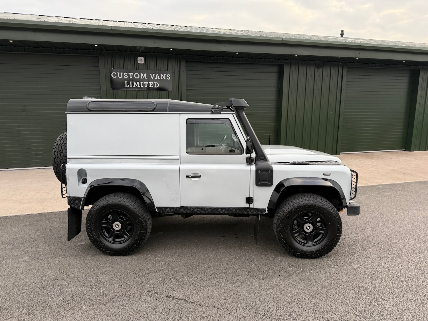 Used Land Rover Defender 2008 for sale - 77961262: Photo 6