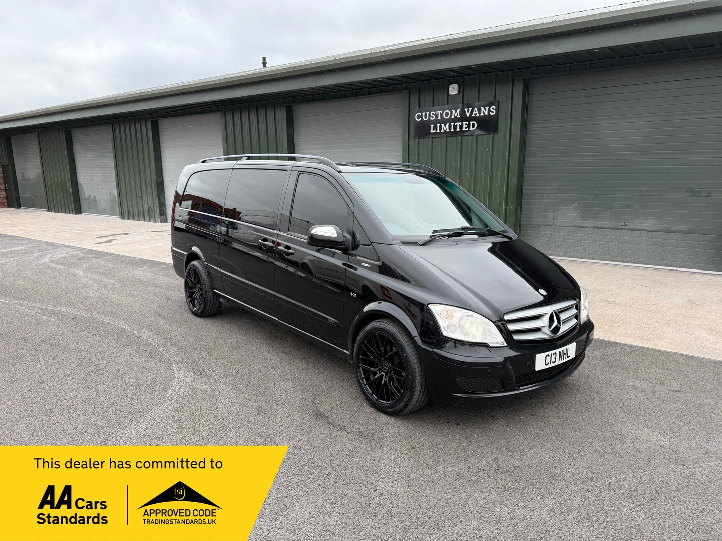 Used Mercedes-Benz Viano 2011 for sale - 76268693: Photo 1