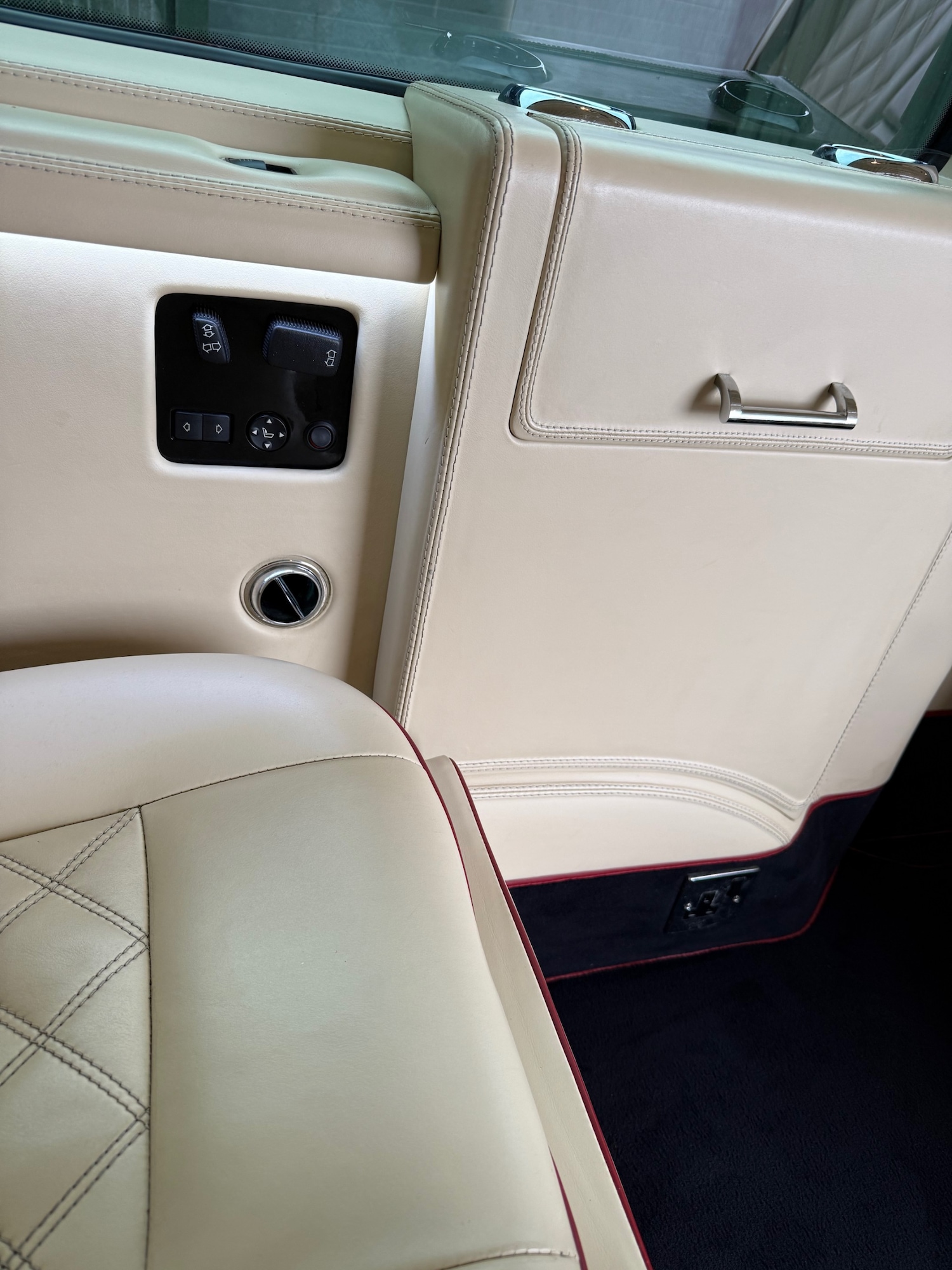 Used Mercedes-Benz Viano 2011 for sale - 76268693: Photo 17