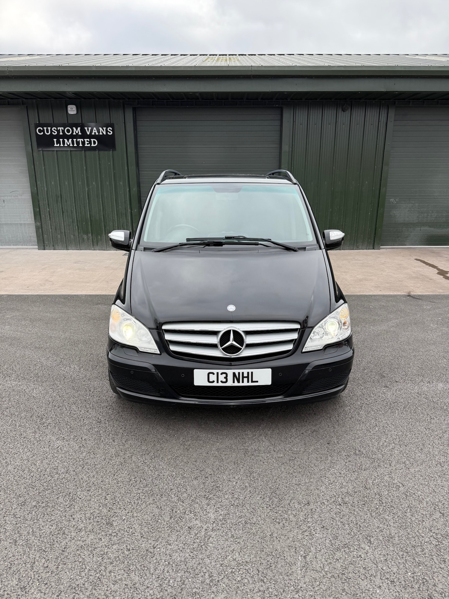 Used Mercedes-Benz Viano 2011 for sale - 76268693: Photo 4