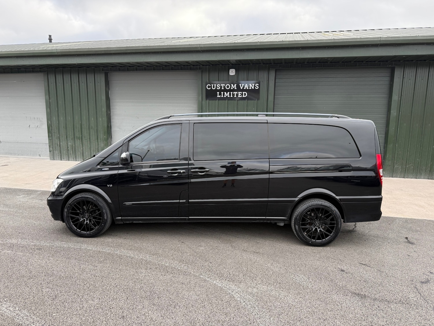 Used Mercedes-Benz Viano 2011 for sale - 76268693: Photo 6