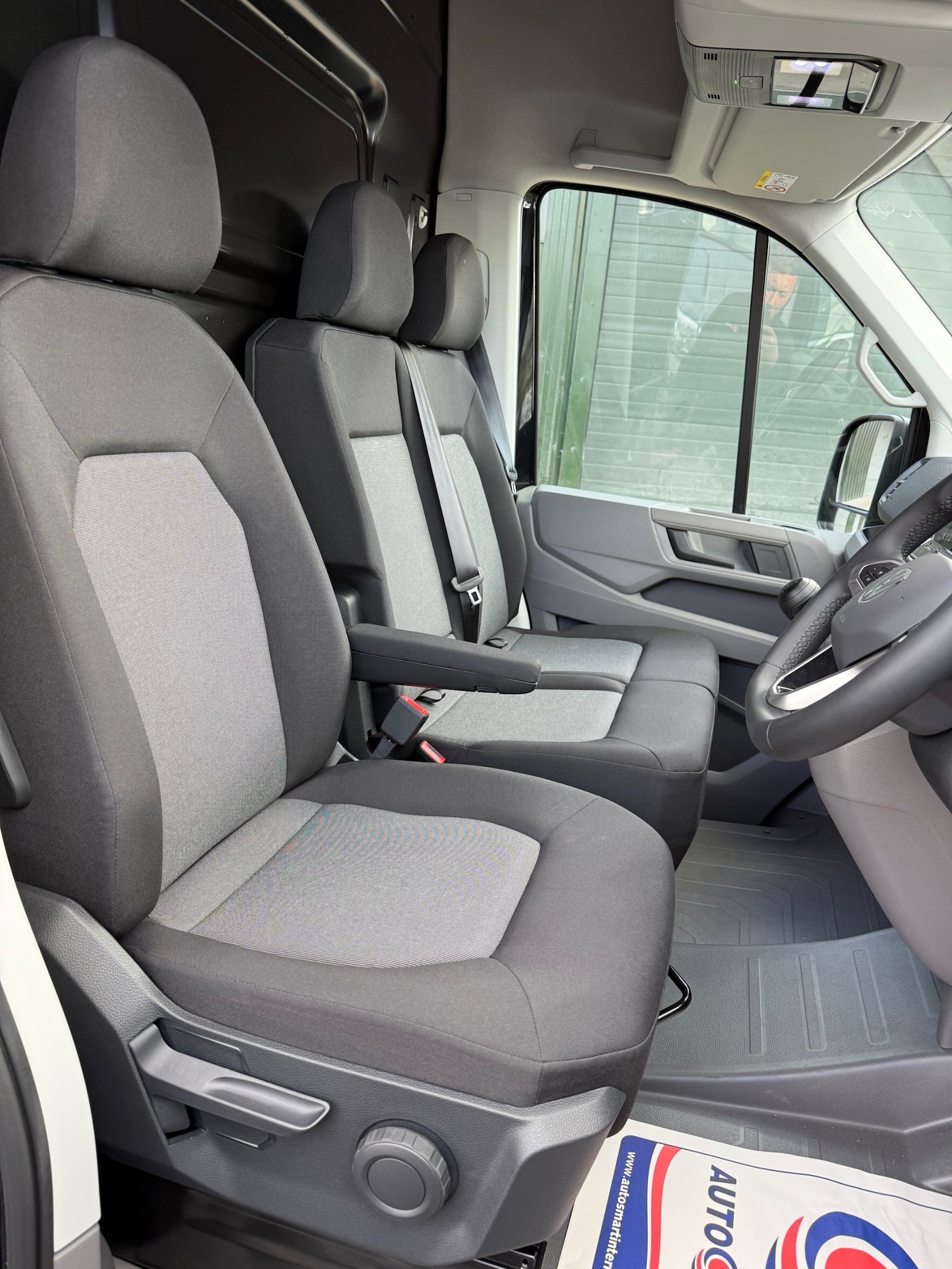 Used Volkswagen Crafter 2025 for sale - 76393393: Photo 12