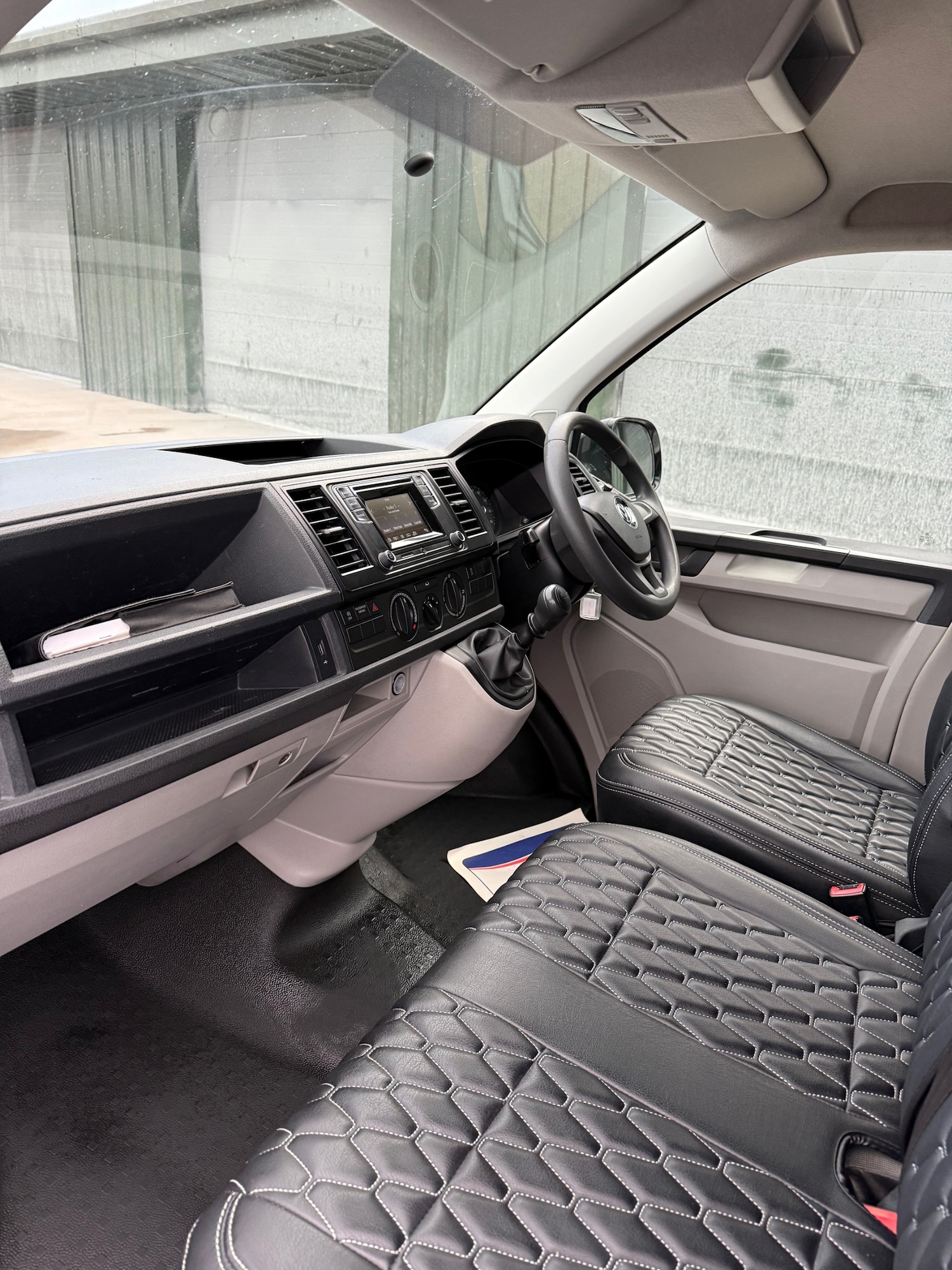 Used Volkswagen Transporter 2016 for sale - 76738507: Photo 10