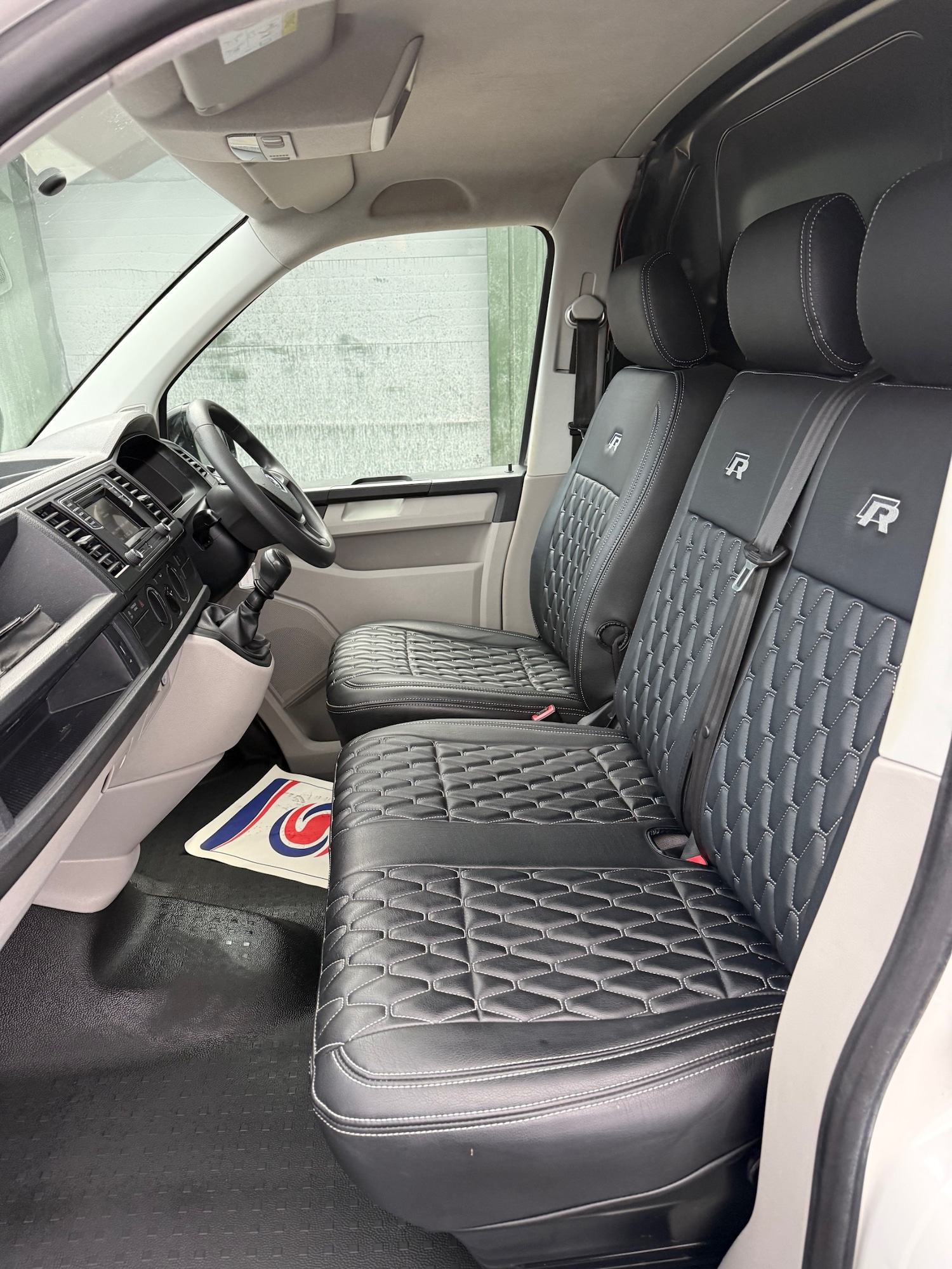 Used Volkswagen Transporter 2016 for sale - 76738507: Photo 11