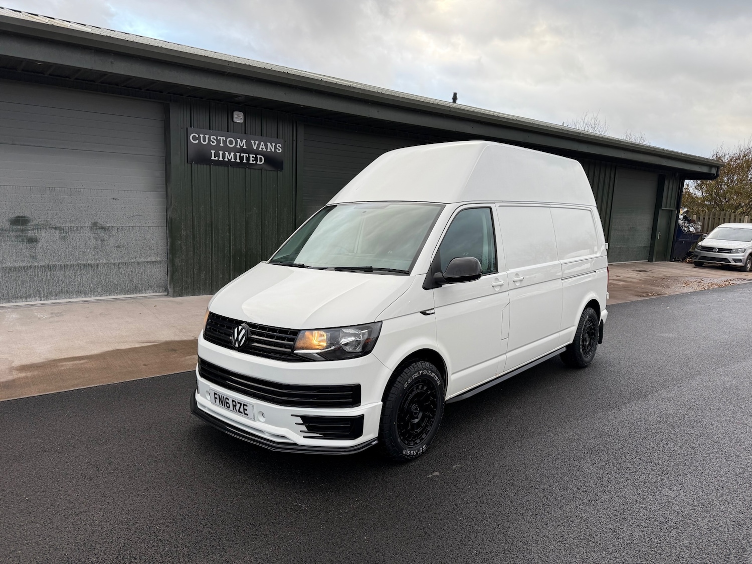 Used Volkswagen Transporter 2016 for sale - 76738507: Photo 3
