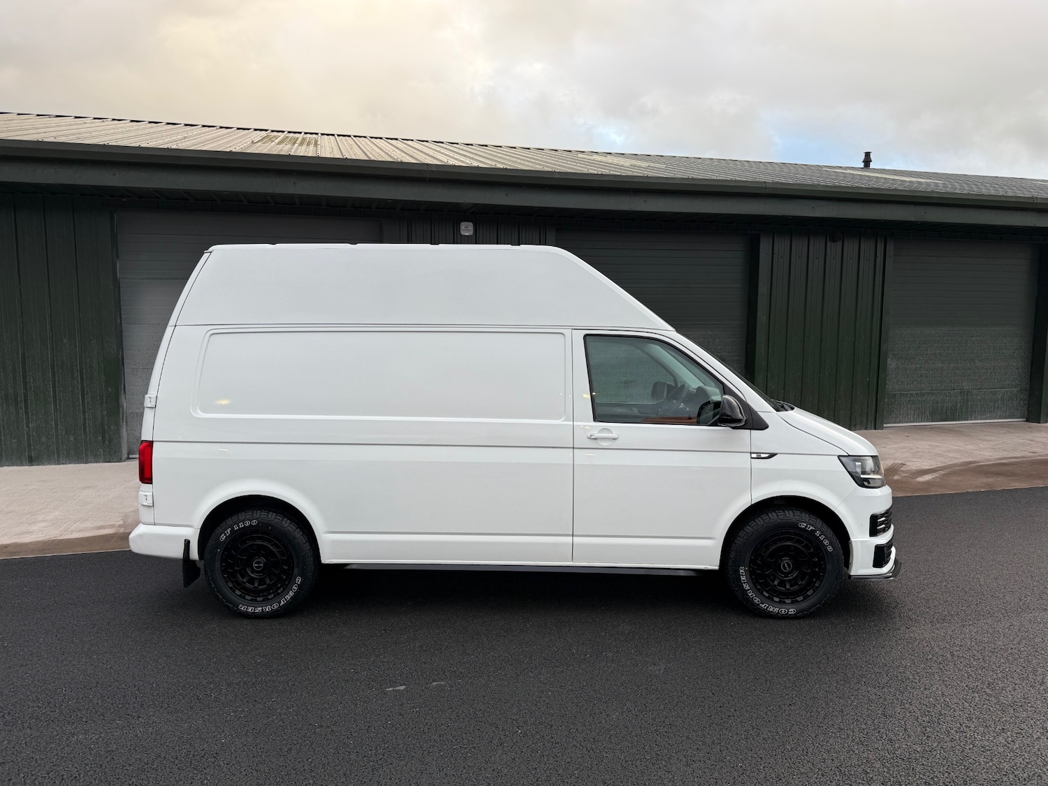 Used Volkswagen Transporter 2016 for sale - 76738507: Photo 5