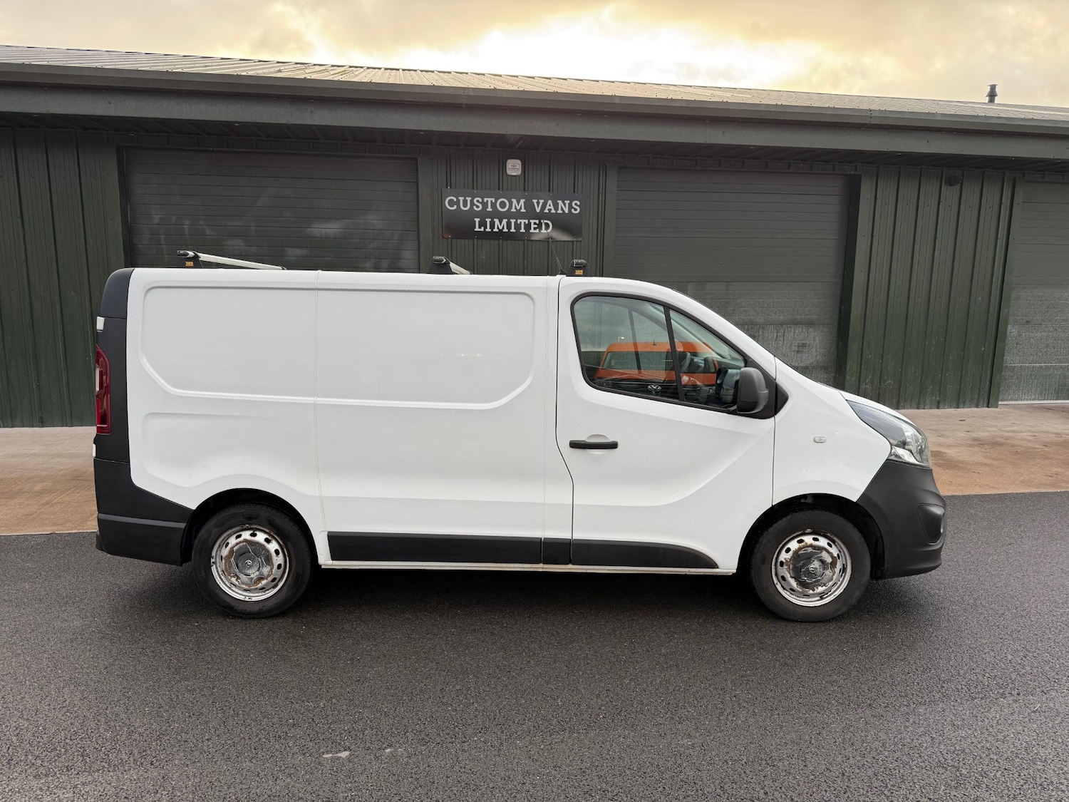 Used Vauxhall Vivaro 2014 for sale - 77023589: Photo 5