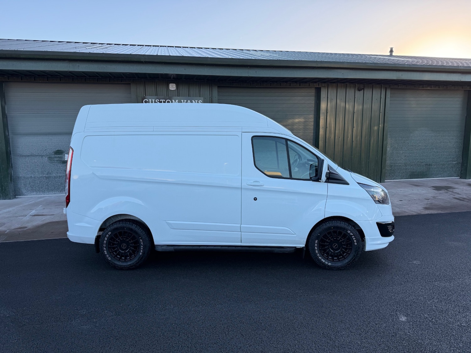 Used Ford Transit Custom 2015 for sale - 76699604: Photo 5