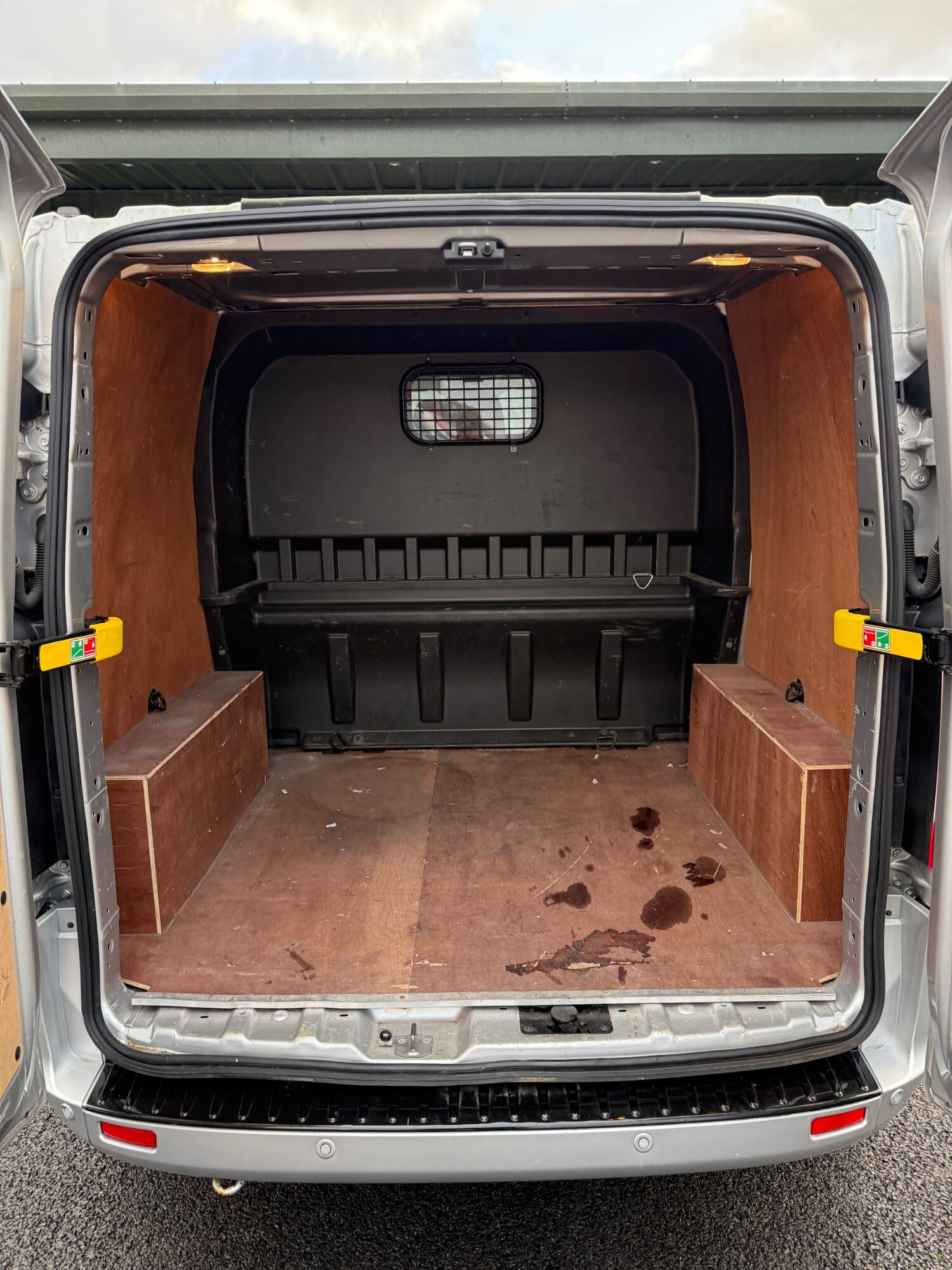 Used Ford Transit Custom 2018 for sale - 76738383: Photo 10