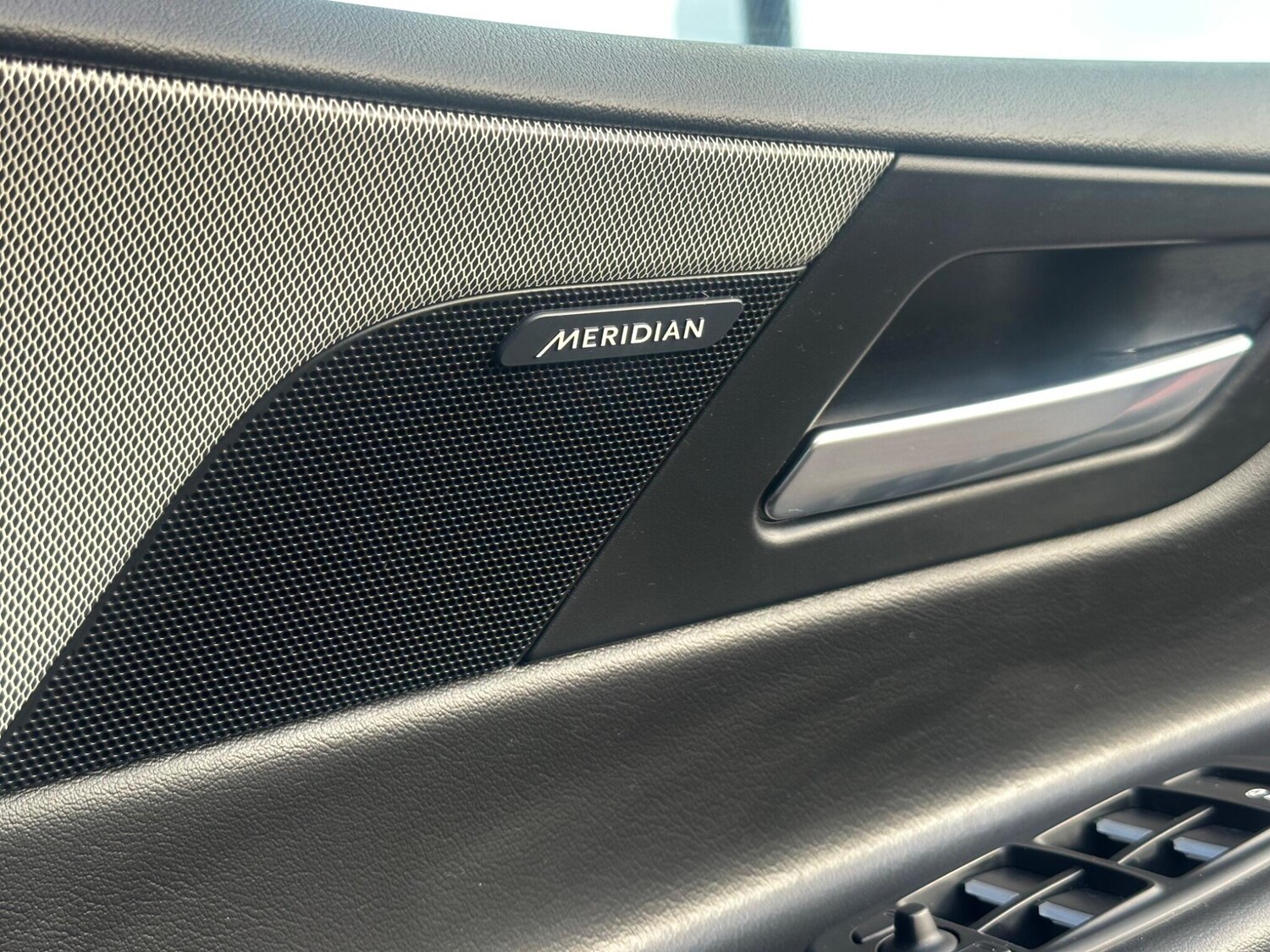 Used Jaguar XE 2019 for sale - 76803493: Photo 12