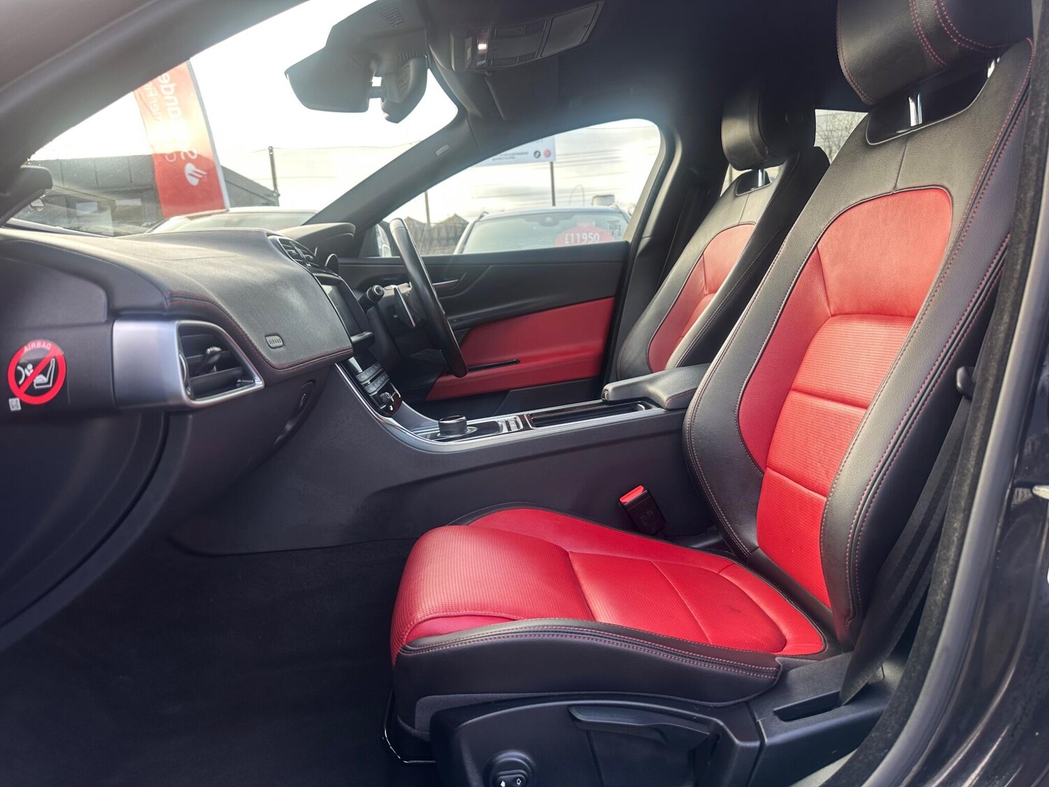 Used Jaguar XE 2019 for sale - 76803493: Photo 17