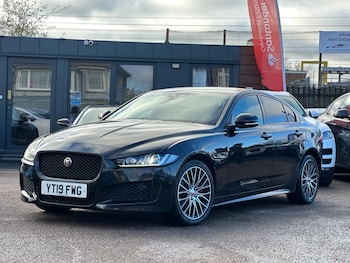 Used Jaguar XE 2019 for sale - 76803493: Photo