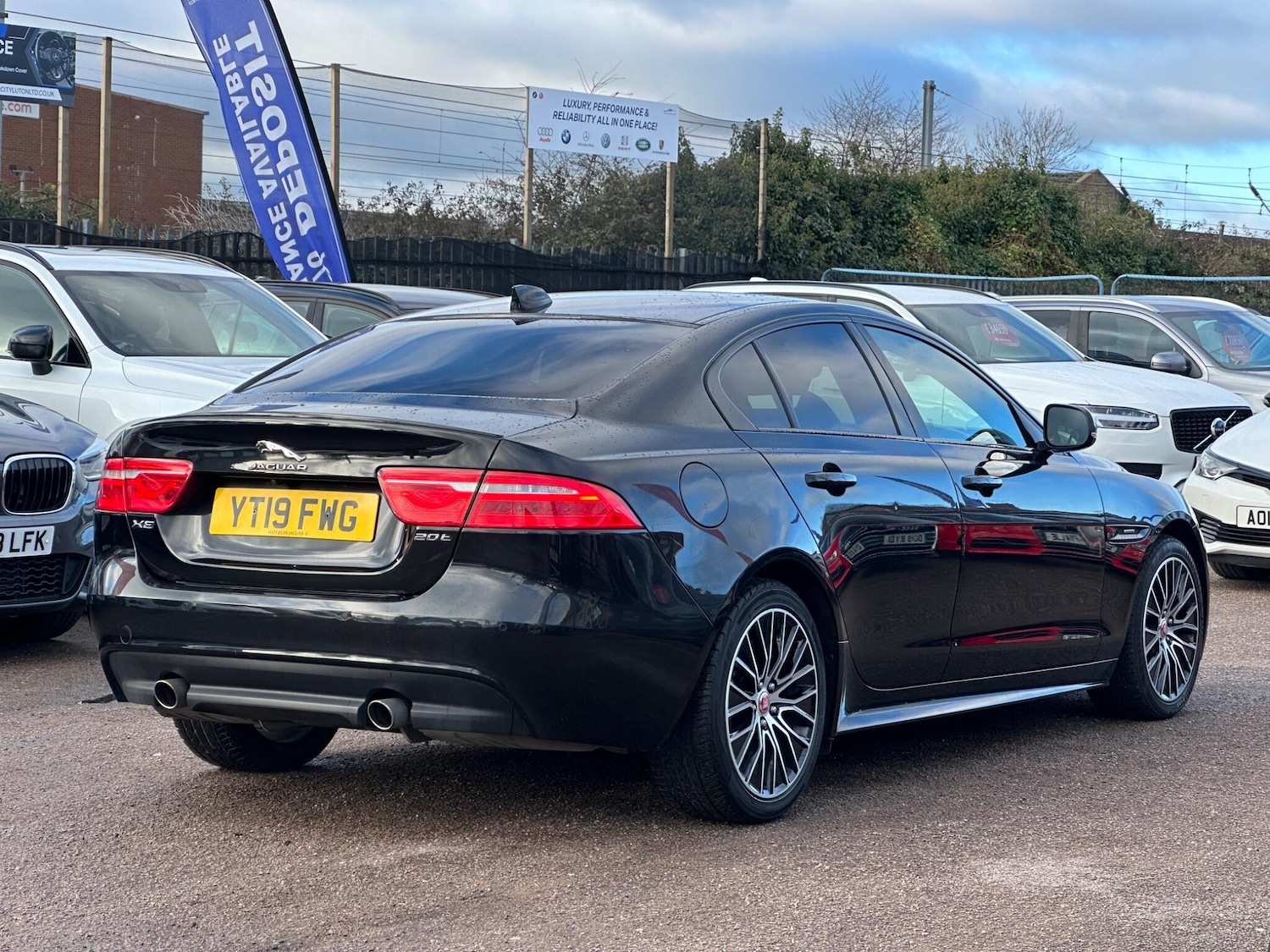 Used Jaguar XE 2019 for sale - 76803493: Photo 5