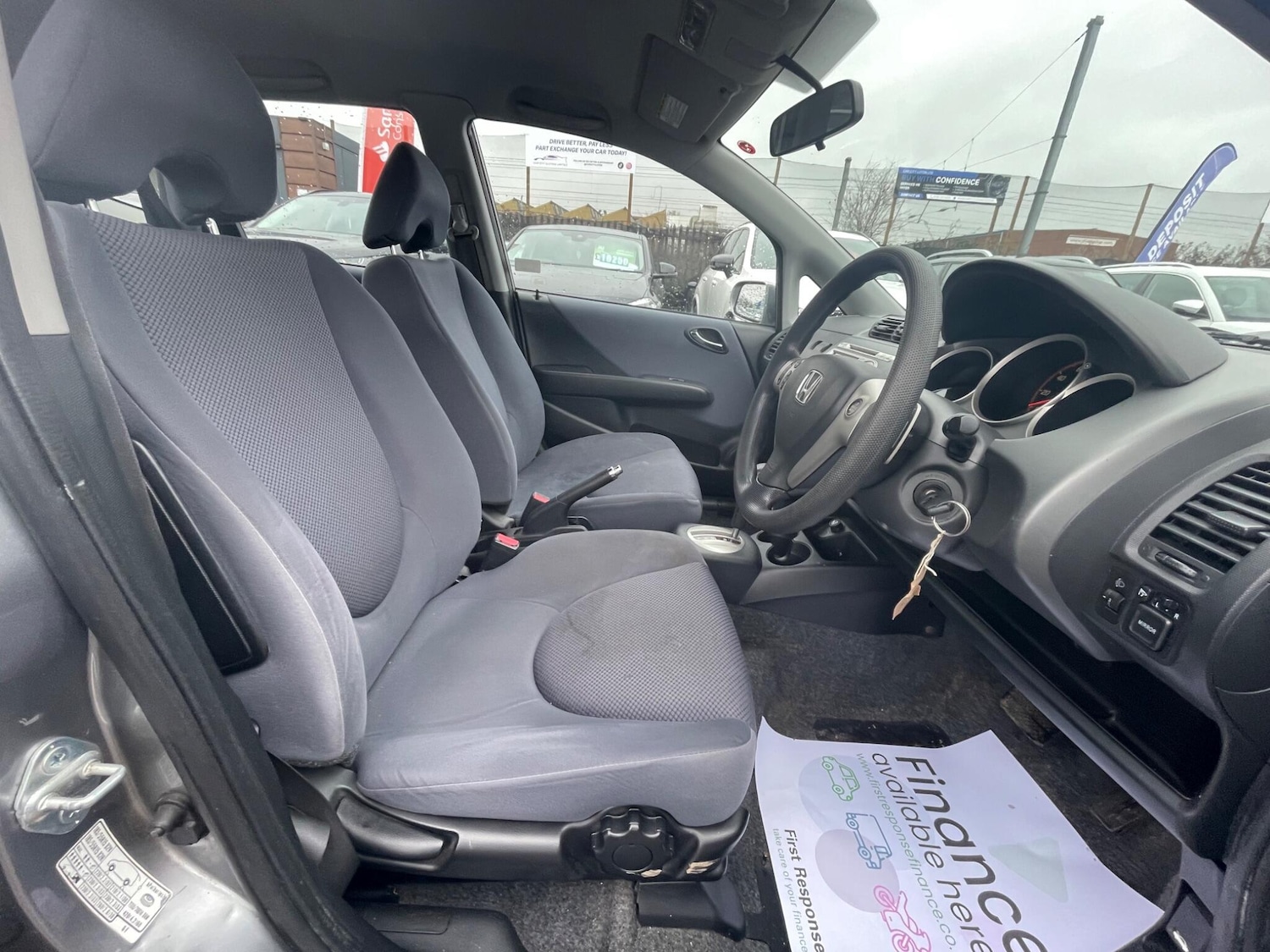 Used Honda Jazz 2005 for sale - 77291340: Photo 15