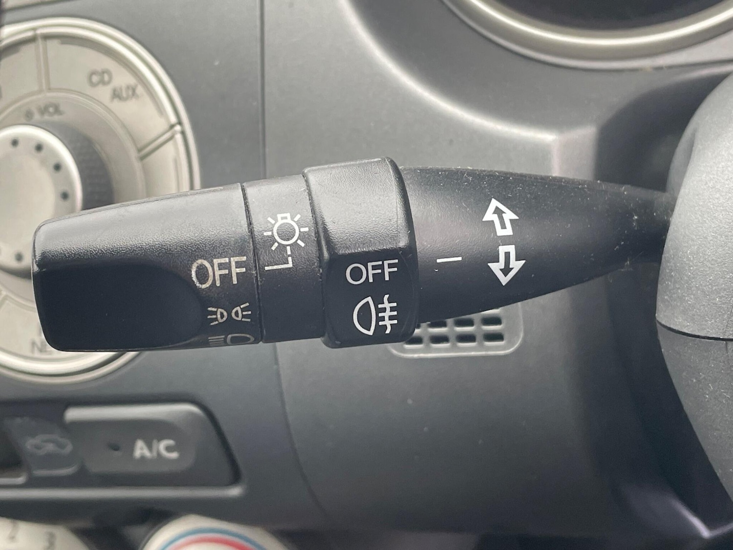 Used Honda Jazz 2005 for sale - 77291340: Photo 30