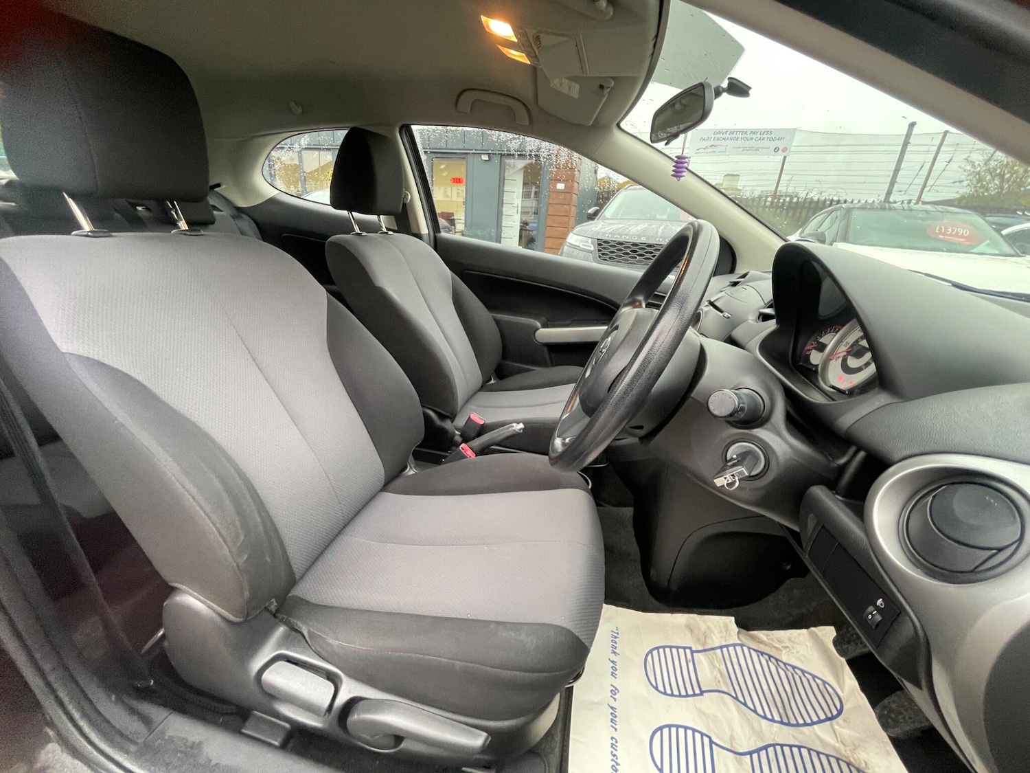 Used Mazda Mazda2 2010 for sale - 76803498: Photo 15