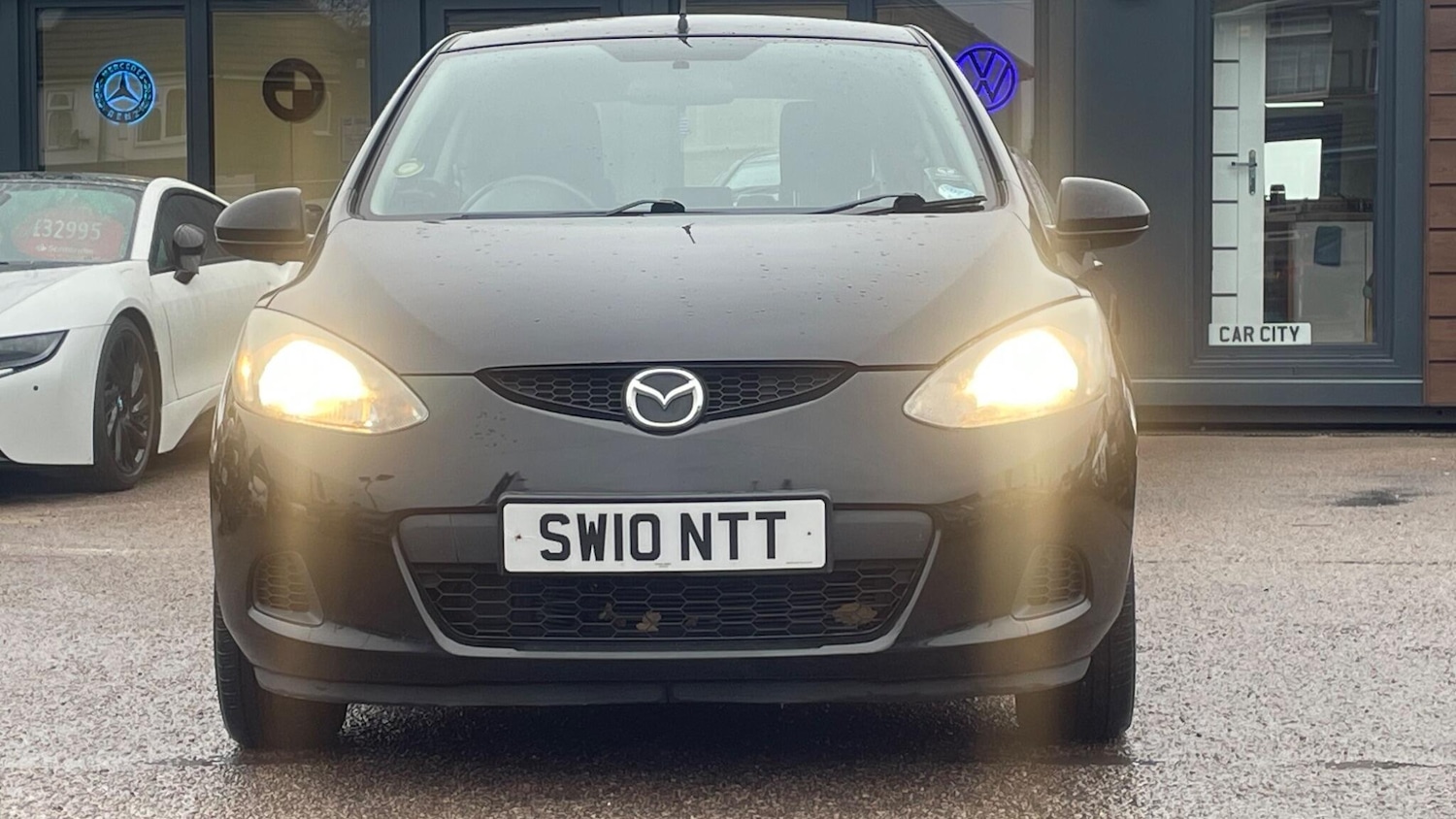 Used Mazda Mazda2 2010 for sale - 76803498: Photo 2