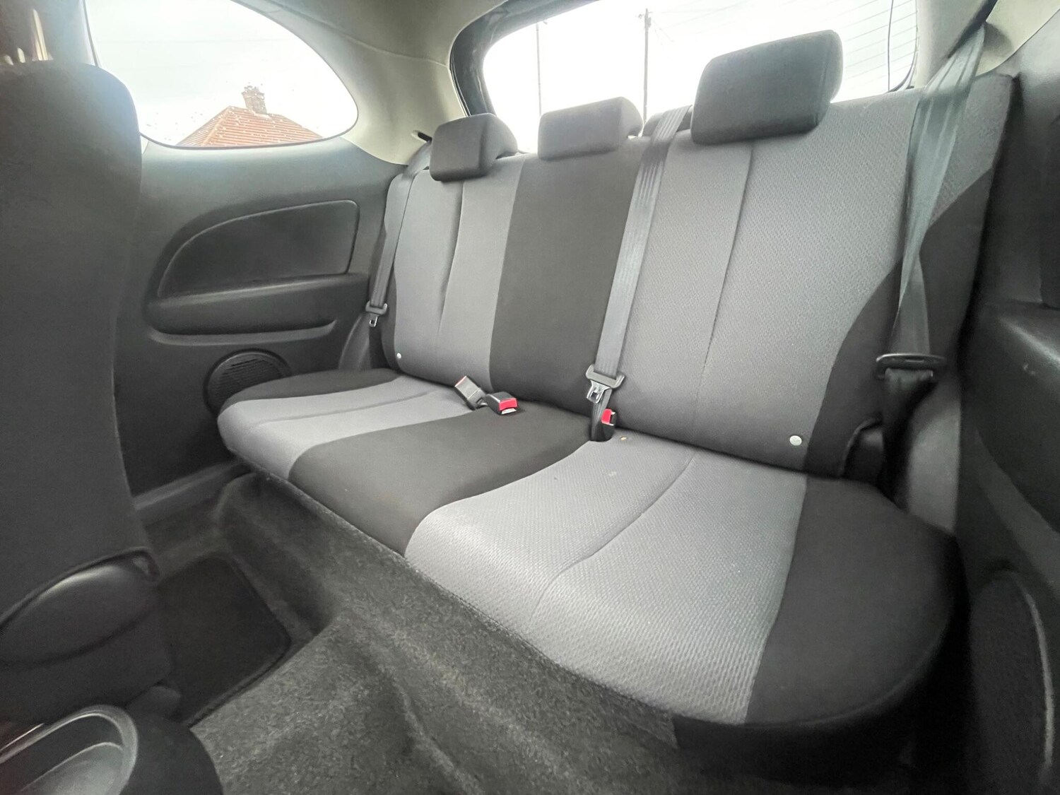 Used Mazda Mazda2 2010 for sale - 76803498: Photo 28