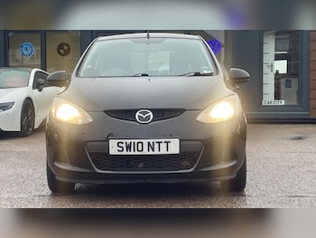 Used Mazda Mazda2 2010 for sale - 76803498: Photo