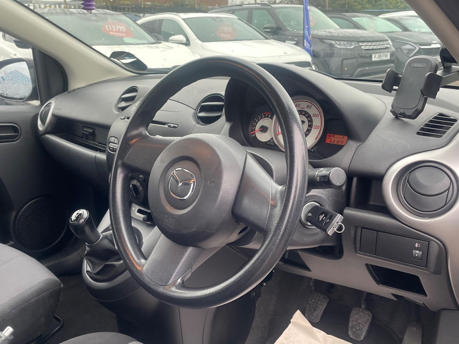 Used Mazda Mazda2 2010 for sale - 76803498: Photo 9