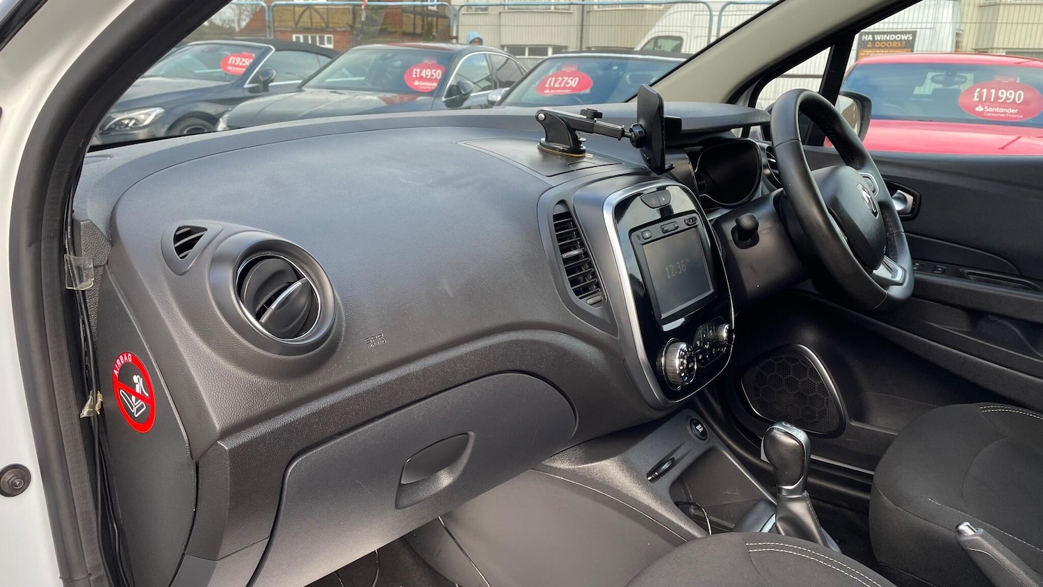 Used Renault Captur 2018 for sale - 76803516: Photo 12