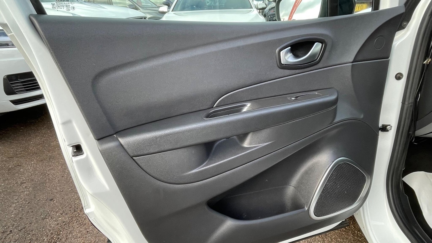 Used Renault Captur 2018 for sale - 76803516: Photo 13