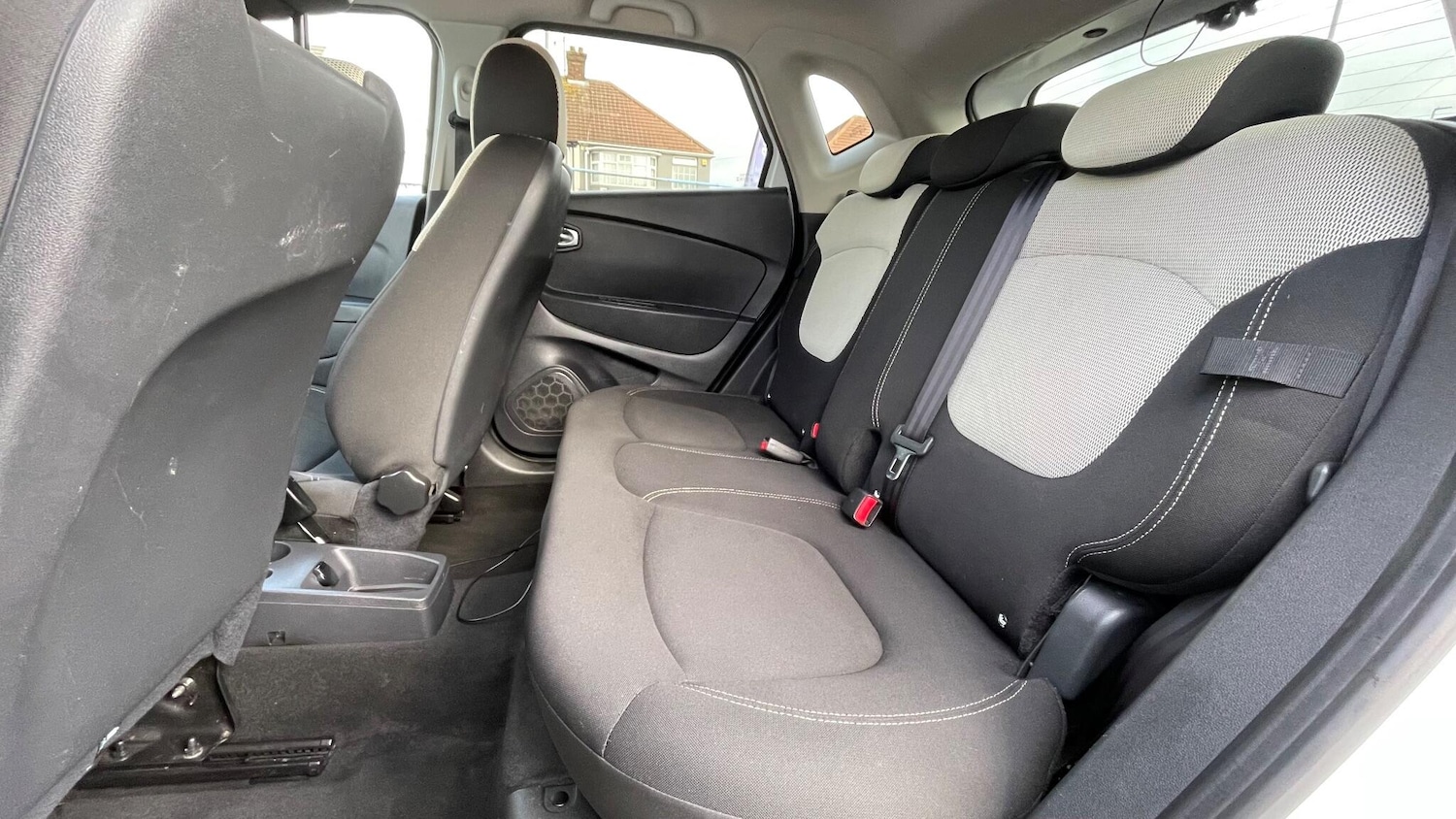 Used Renault Captur 2018 for sale - 76803516: Photo 17