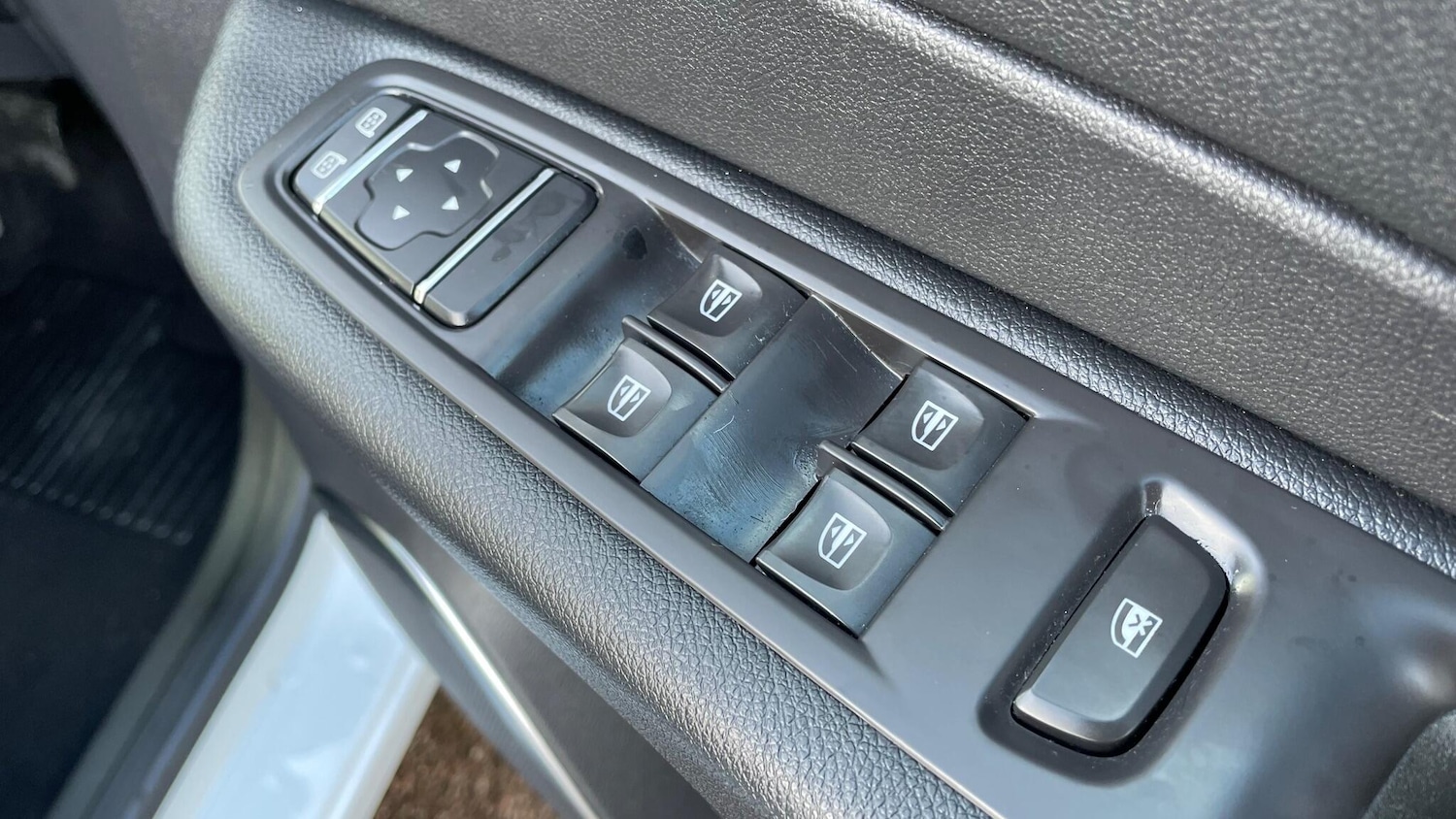 Used Renault Captur 2018 for sale - 76803516: Photo 26