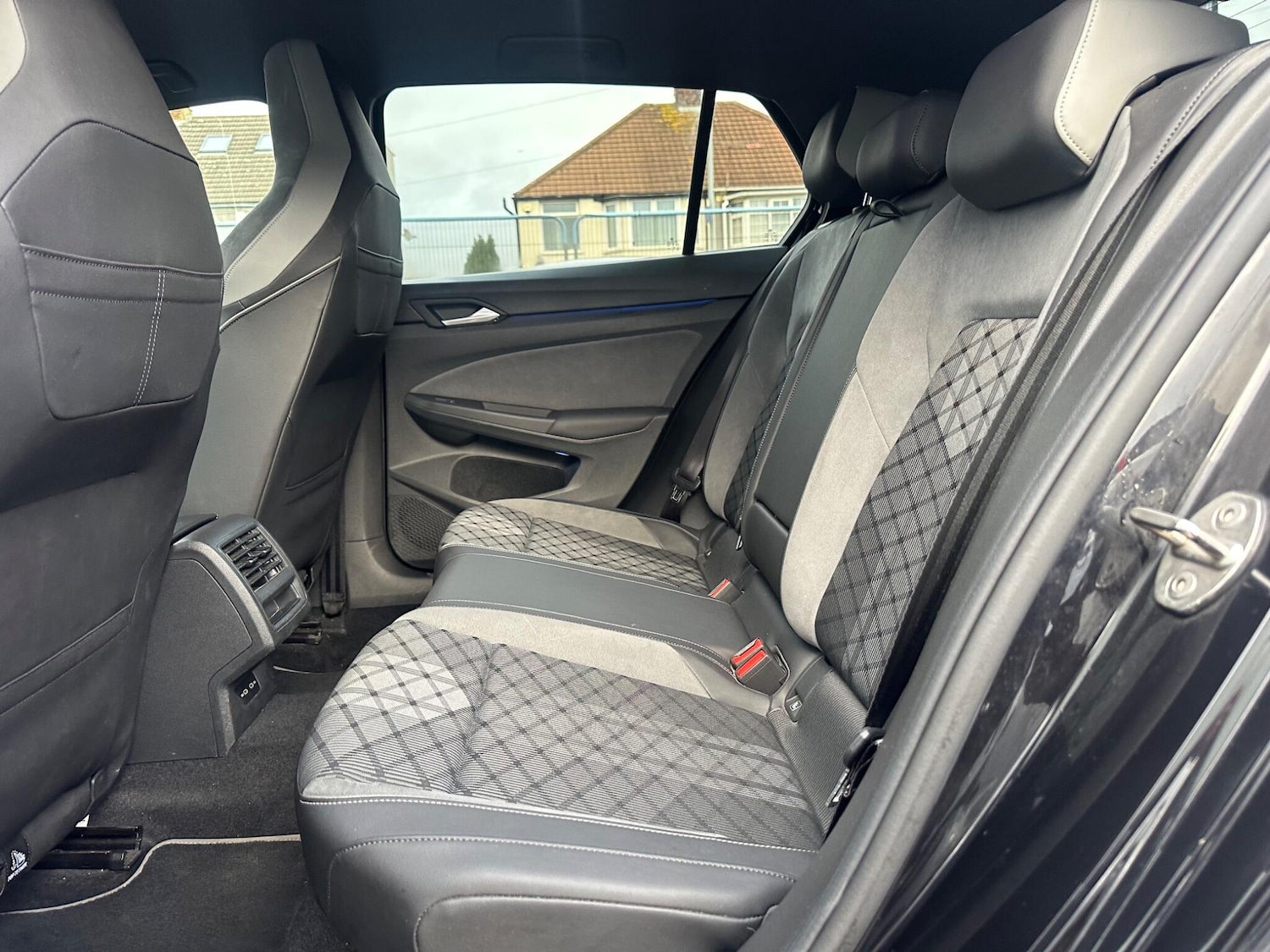 Used Volkswagen Golf 2020 for sale - 76803507: Photo 19