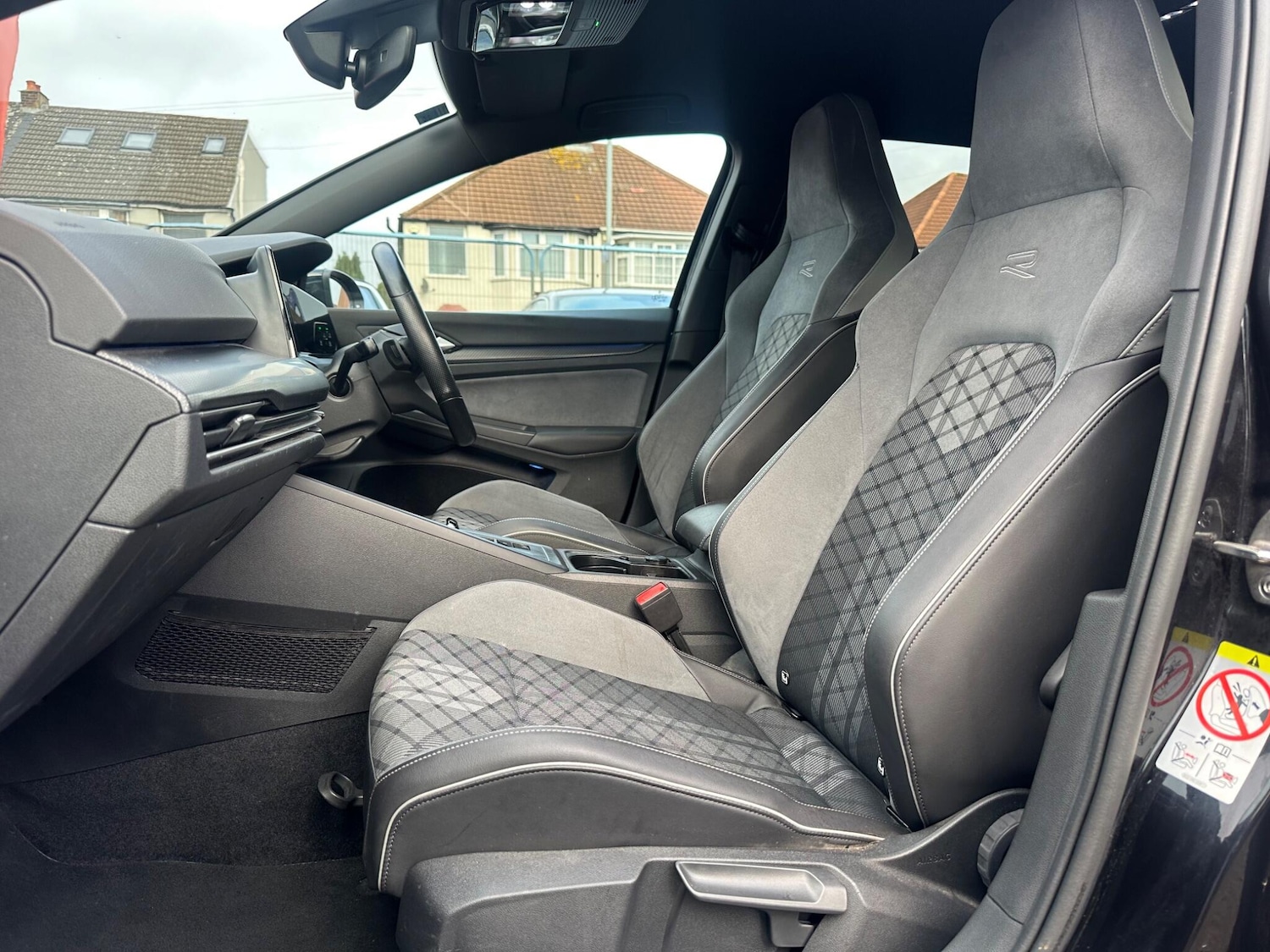 Used Volkswagen Golf 2020 for sale - 76803507: Photo 21