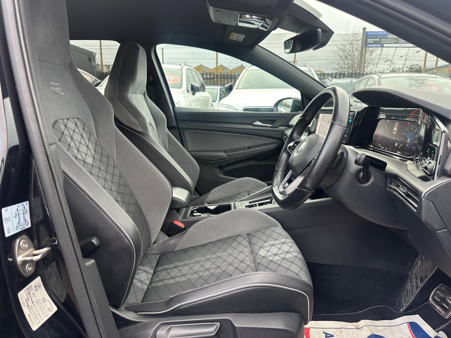 Used Volkswagen Golf 2020 for sale - 76803507: Photo 4