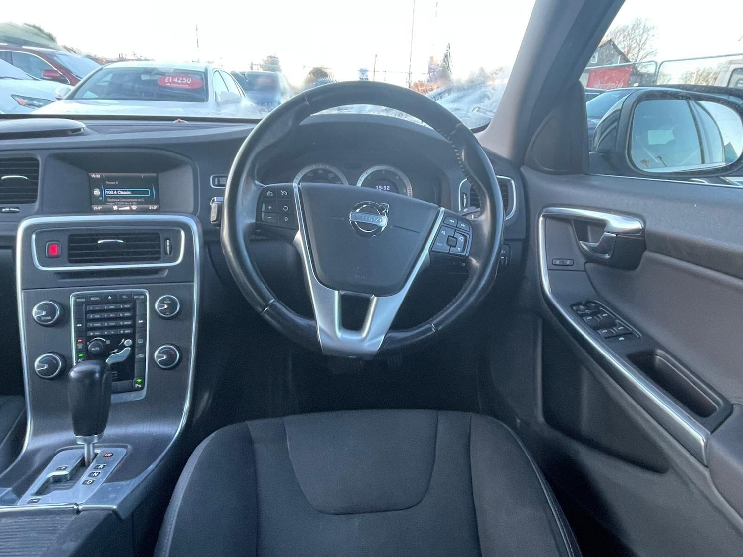 Used Volvo S60 2010 for sale - 77109012: Photo 10