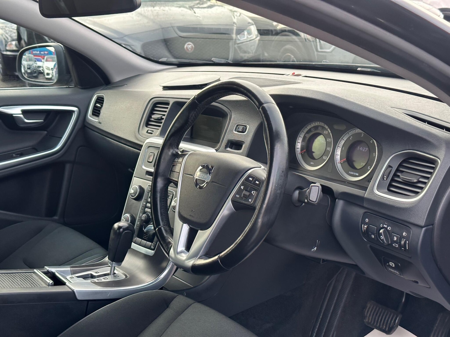 Used Volvo S60 2010 for sale - 77109012: Photo 12