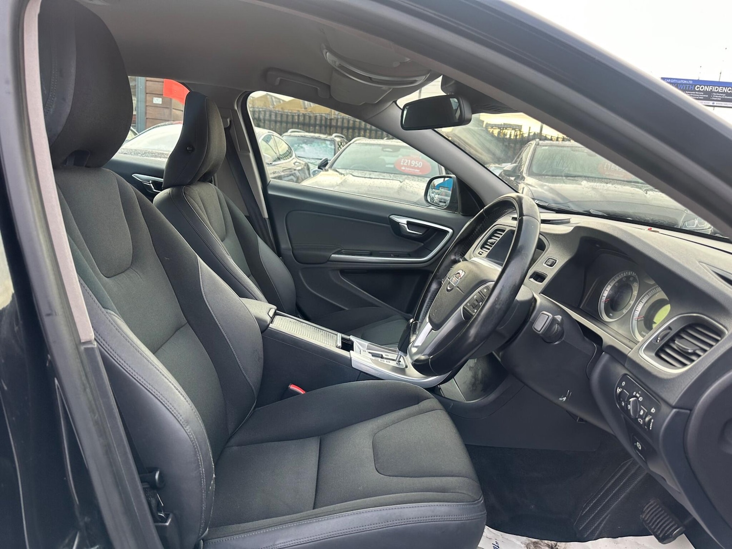 Used Volvo S60 2010 for sale - 77109012: Photo 14