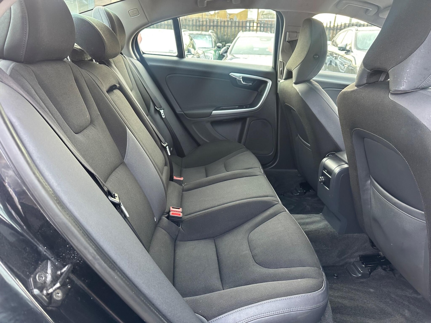 Used Volvo S60 2010 for sale - 77109012: Photo 17