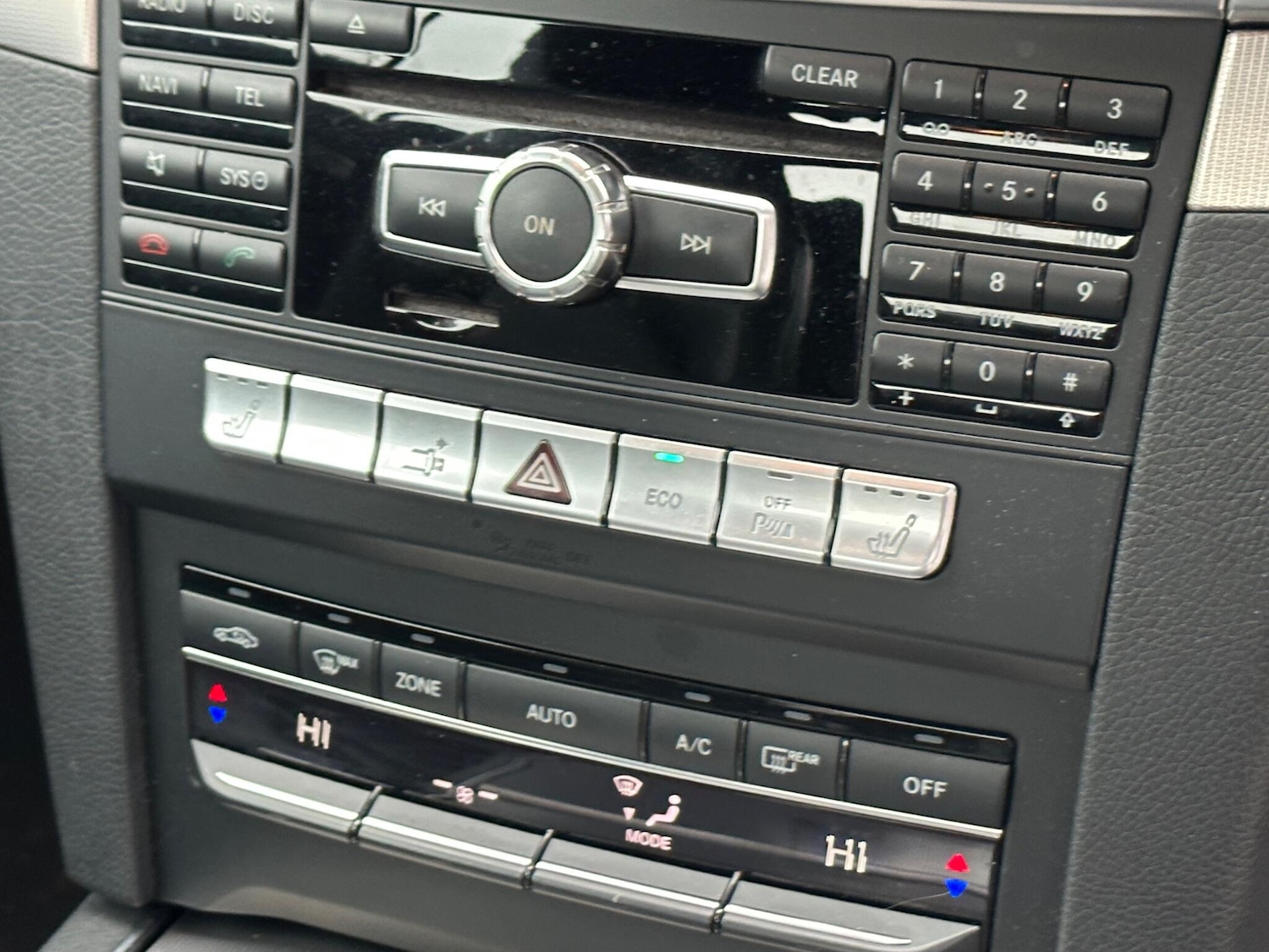 Used Mercedes-Benz E Class 2013 for sale - 76801333: Photo 20