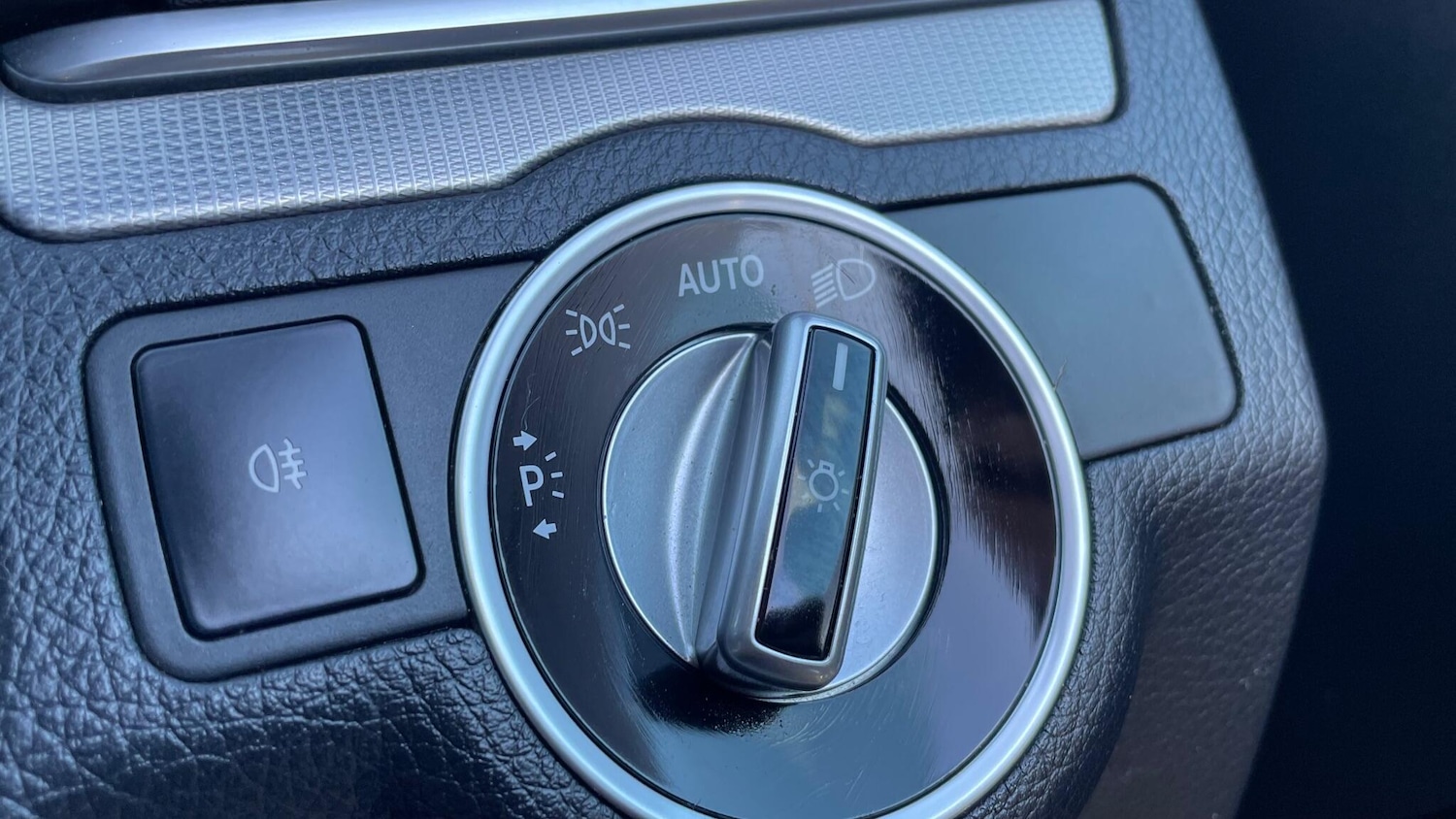 Used Mercedes-Benz E Class 2013 for sale - 76801333: Photo 22