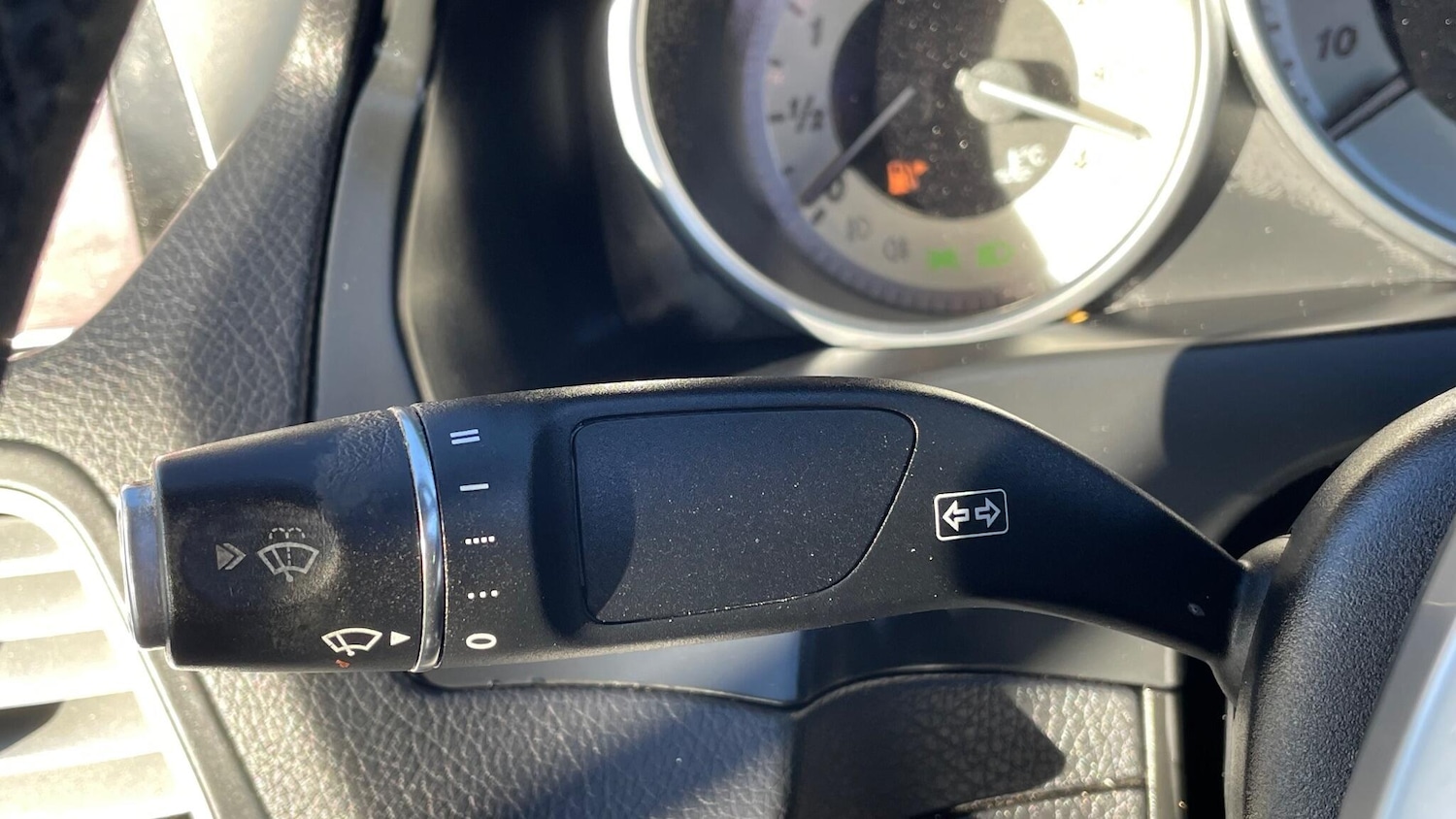 Used Mercedes-Benz E Class 2013 for sale - 76801333: Photo 24