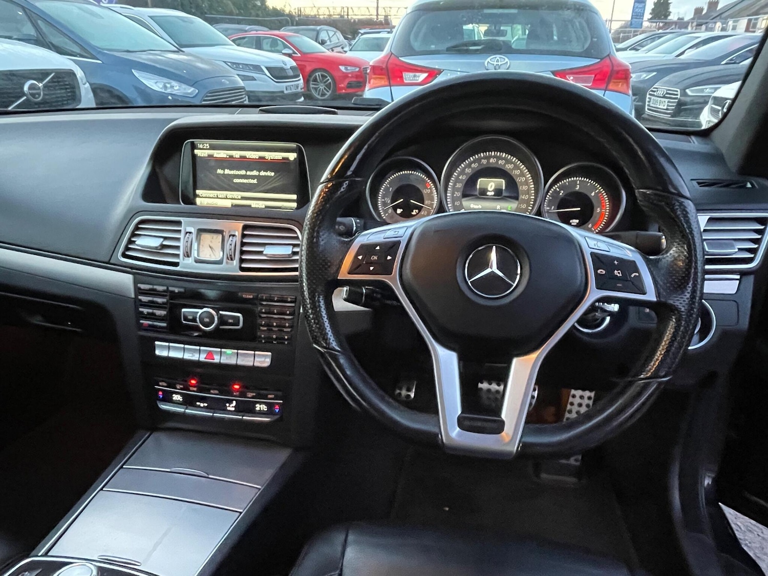 Used Mercedes-Benz E Class 2013 for sale - 76801333: Photo 60