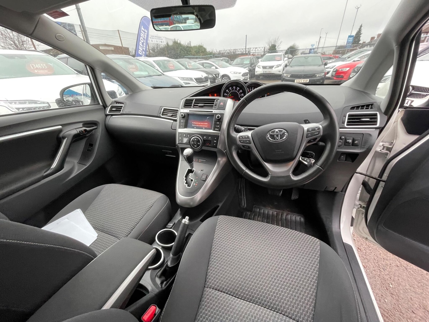 Used Toyota Verso 2015 for sale - 77344763: Photo 17