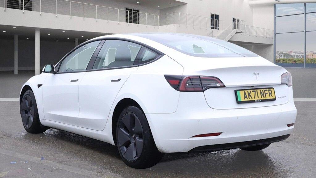 Used Tesla Model 3 2021 for sale - 76965054: Photo 2