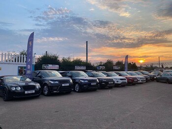 Used Volkswagen Golf 2017 for sale - 77496110: Photo