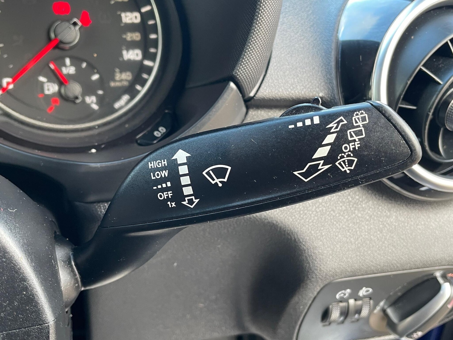 Used Audi A1 2014 for sale - 77215801: Photo 30