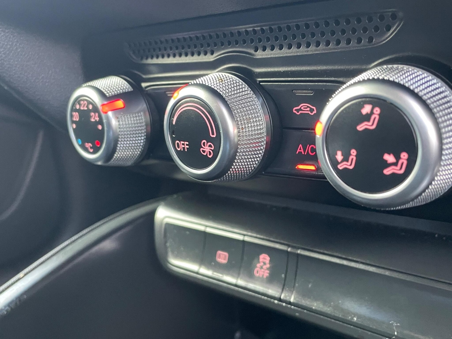 Used Audi A1 2014 for sale - 77215801: Photo 41