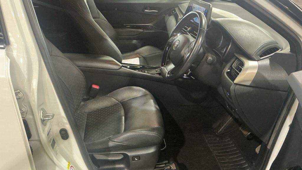 Used Toyota C-HR 2018 for sale - 76803521: Photo 12