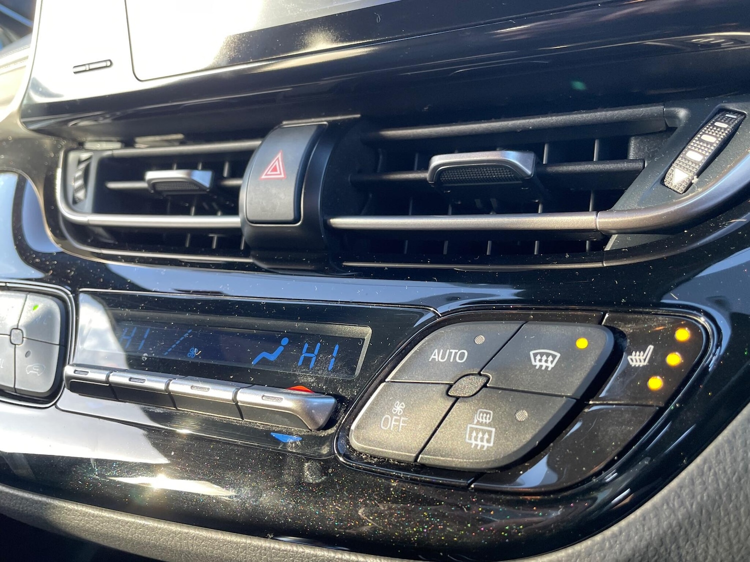 Used Toyota C-HR 2018 for sale - 76803521: Photo 39