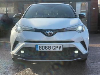 Used Toyota C-HR 2018 for sale - 76803521: Photo