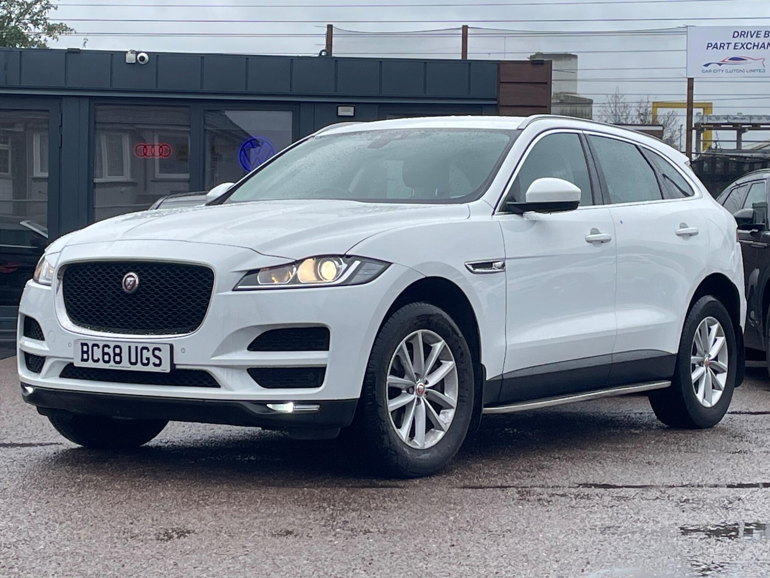 Used Jaguar F-Pace 2018 for sale - 76803487: Photo 11