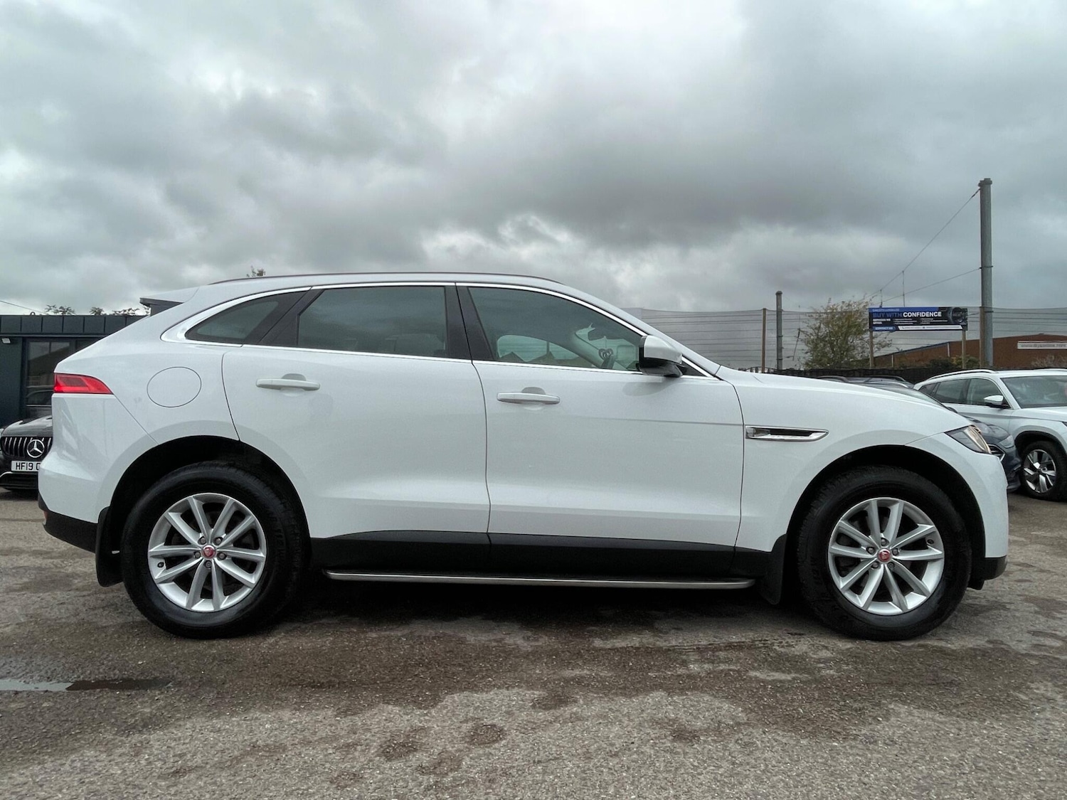 Used Jaguar F-Pace 2018 for sale - 76803487: Photo 16