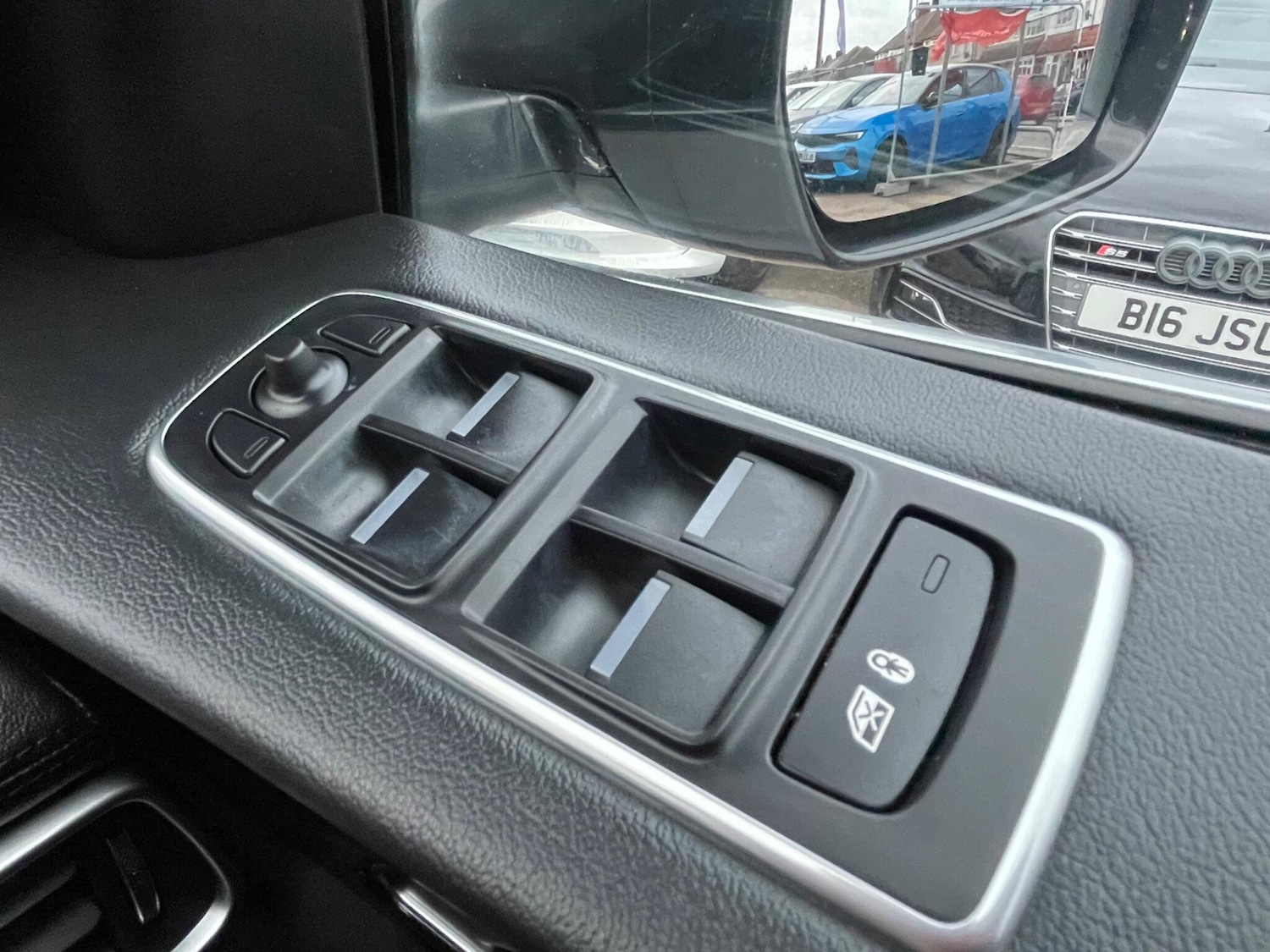 Used Jaguar F-Pace 2018 for sale - 76803487: Photo 30